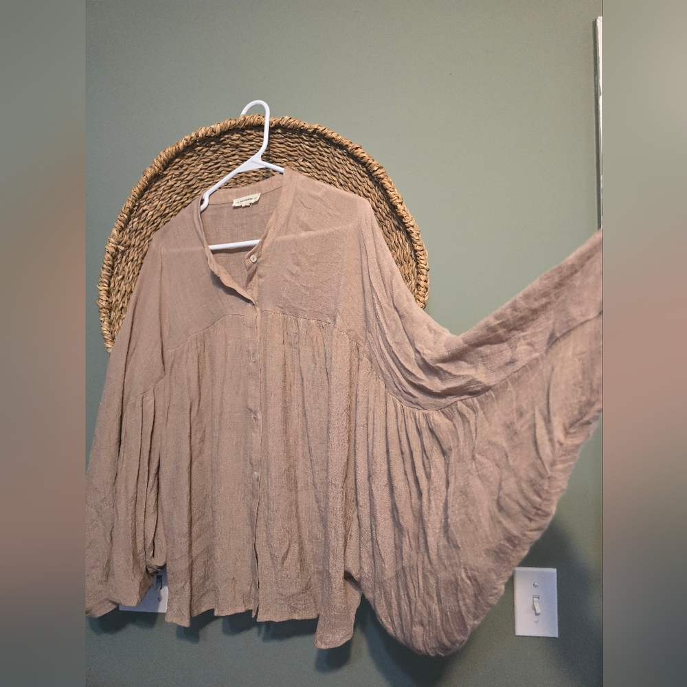 Light weight top